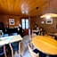 Auberge Restaurant les Aiguilles Rouges