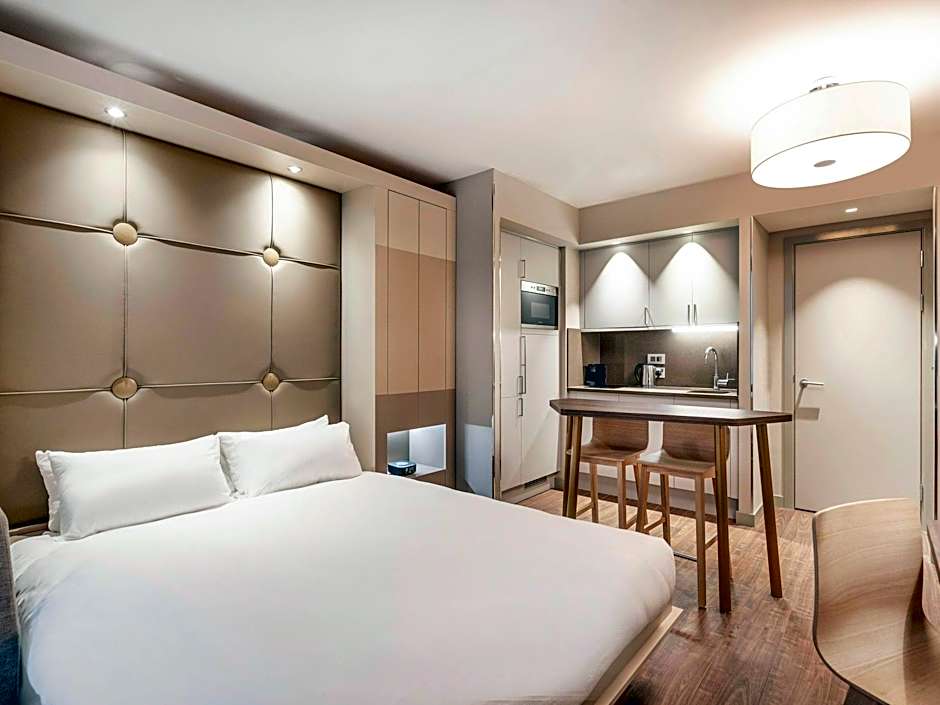 Aparthotel Adagio Leicester