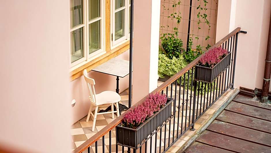 Hotel Golden Key Prague Castle