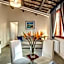 Tritone Top House