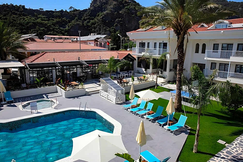 Blue Star Hotel