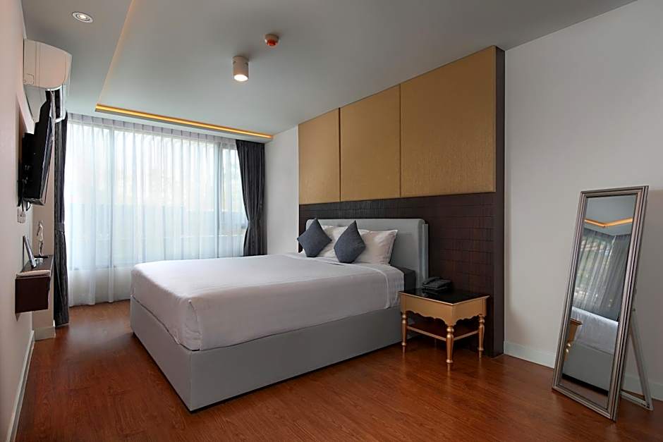 The Aristo by Holy Cow, 4-BR loft, 150 m2, pool view