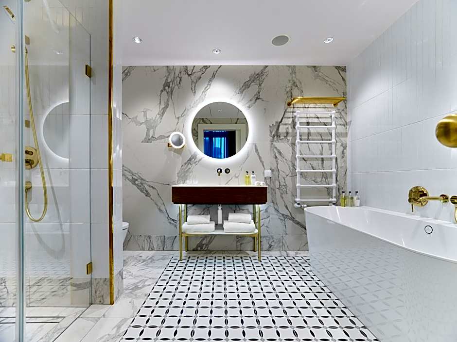 Hotel Altus Palace - Destigo Hotels