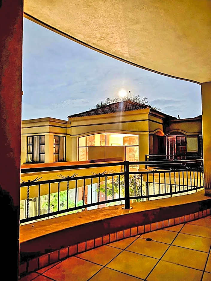 Casa Flora Guesthouse
