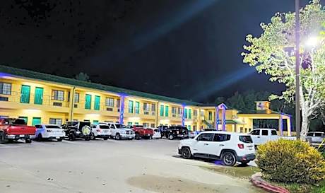 Scottish Inn & Suites