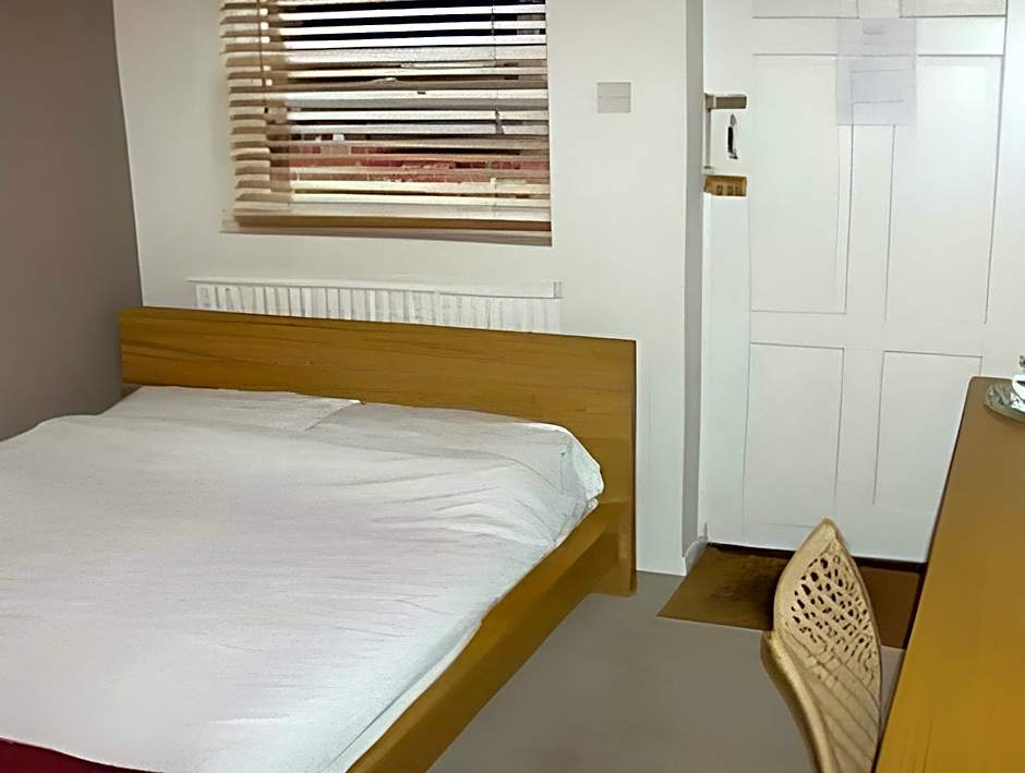 The Crown Hotel