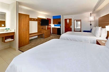 Queen Suite with Sofa Bed