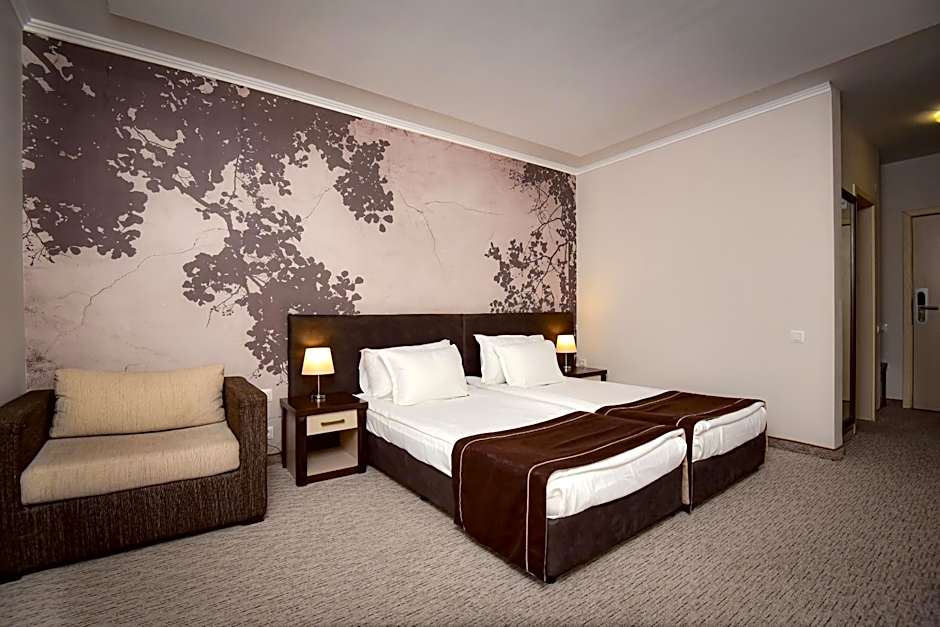 Rhodopi Home Hotel Chepelare- Half Board & Wellness