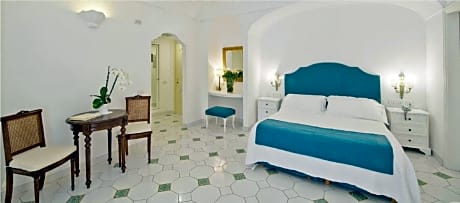 Superior Double Room (1 Double Bed)