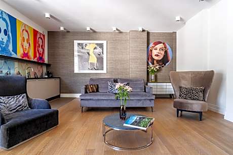 Luxury Suite