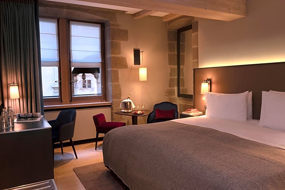 Les Armures Hotel