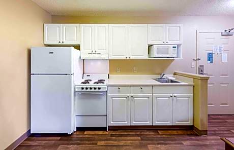 2 Bedroom Suite King Queen Non-Smoking