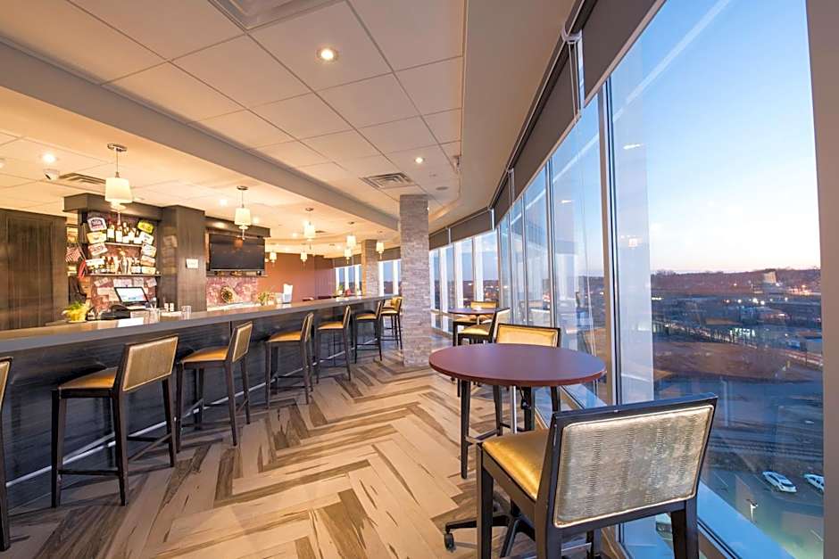 Crowne Plaza Saddlebrook By IHG