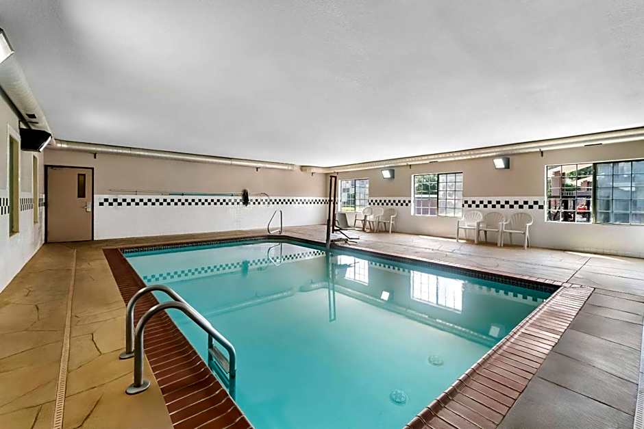 Country Inn & Suites by Radisson, Hot Springs, AR