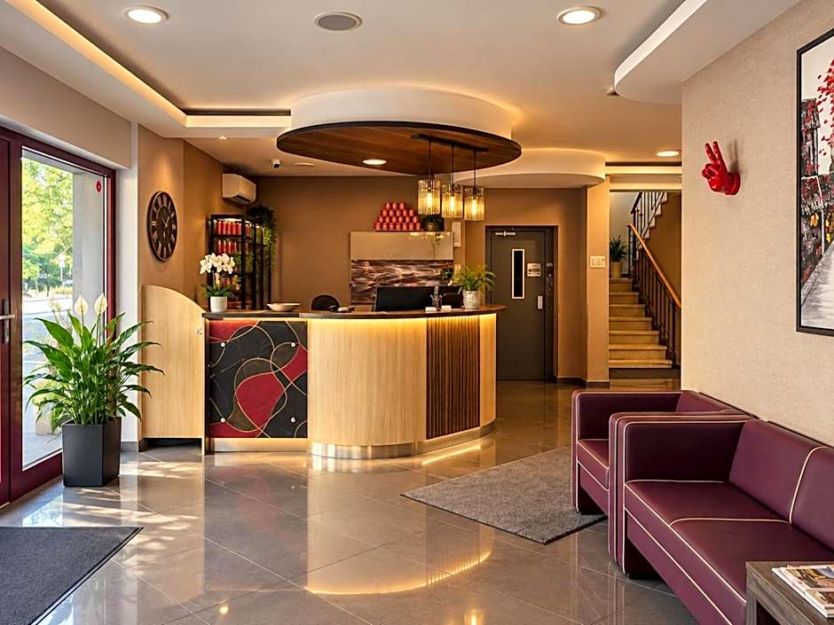 Arion Airport Hotel