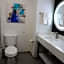 La Quinta Inn & Suites by Wyndham Houston Bush Iah South