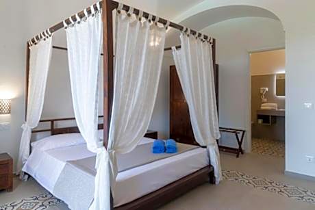 King Room with Pool View