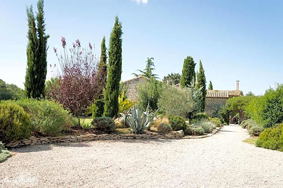 Mas de la Rivoire B&B