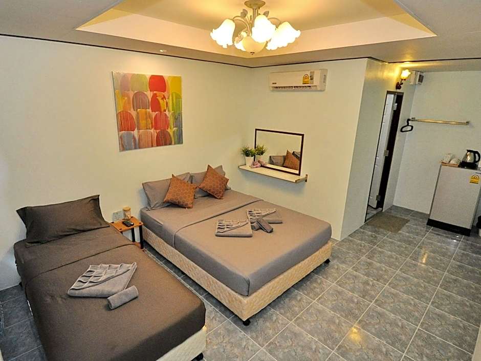 Sidewalk Boutique Hotel