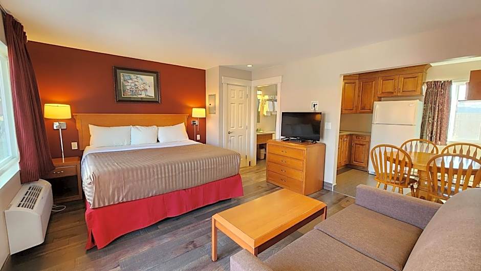 Sahara Courtyard Inn & Suites Osoyoos