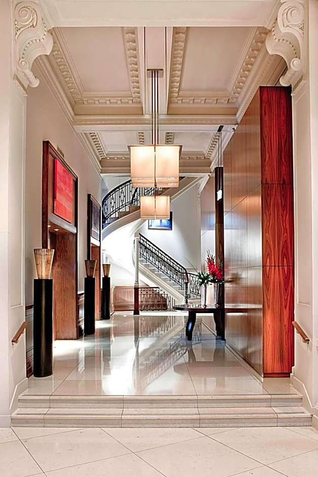 Threadneedles, Autograph Collection by Marriott