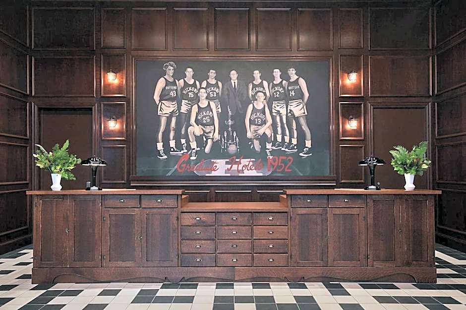 Graduate by Hilton Bloomington