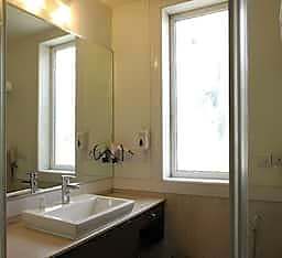 Inde Hotel Signature Tower