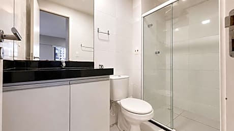 Apartment with Shower