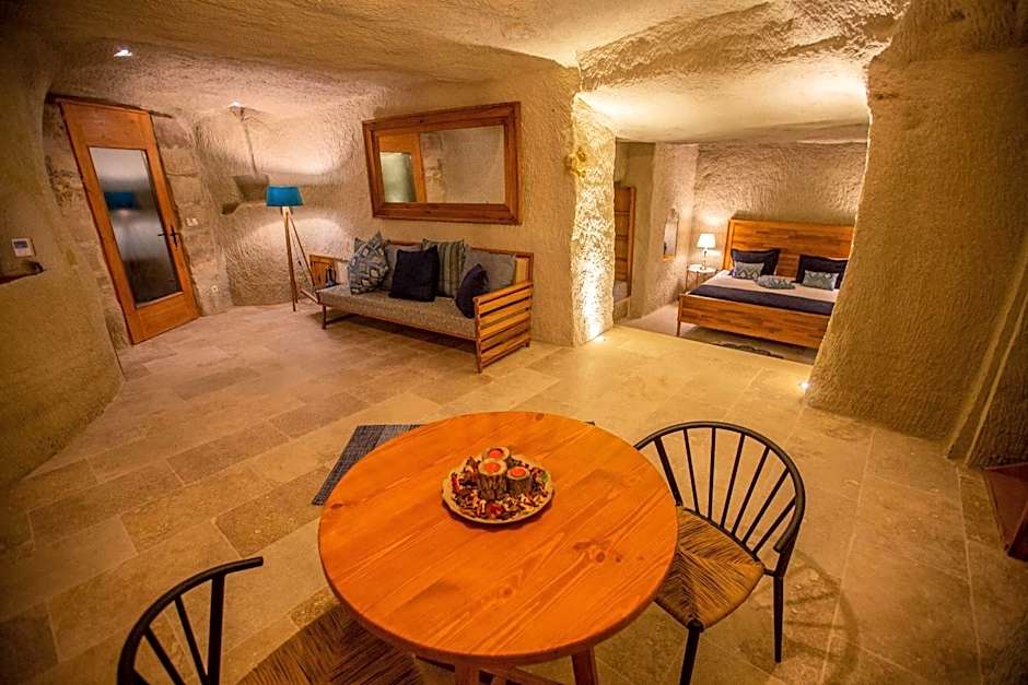 Azure Cave Suites - Cappadocia