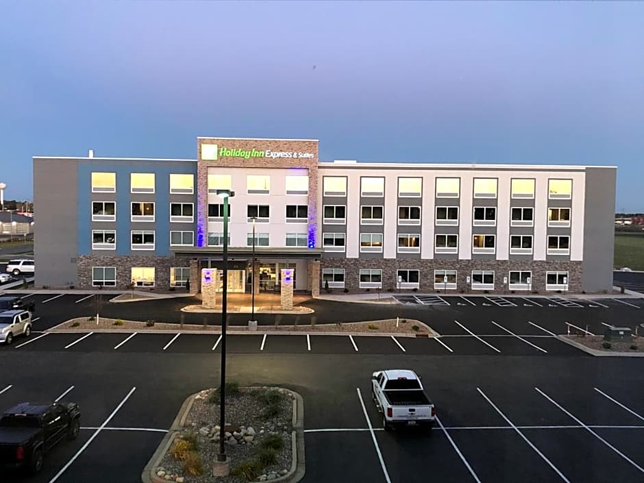 Holiday Inn Express & Suites - Tomah By IHG