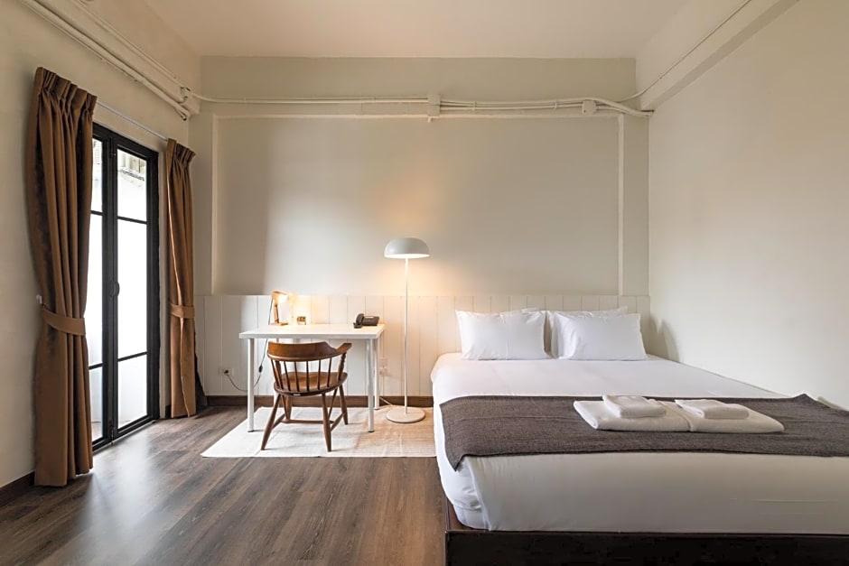 Within Korat Sawairiang