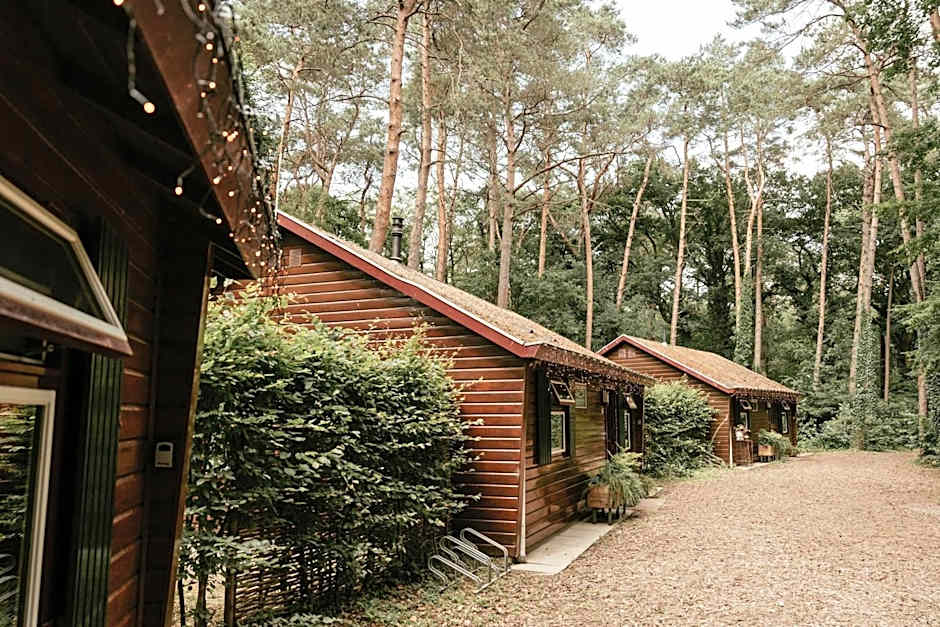 Cozy cottages by Bed en Boshuisjes