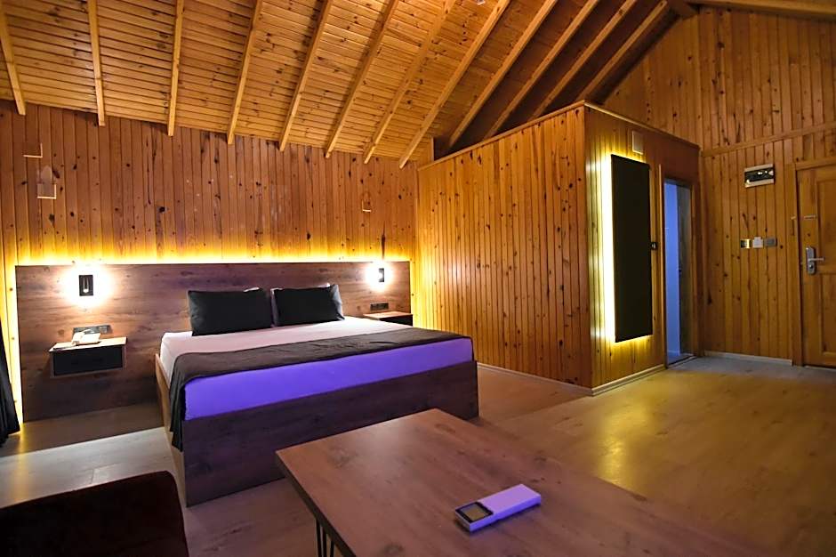 Green Palace Suite Hotel