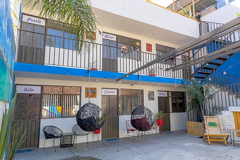 La Créme de la Créme Hostel