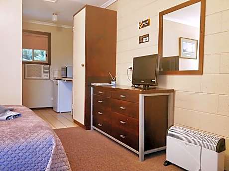 Comfort Queen Bed Room (Non - Pet Friendly)