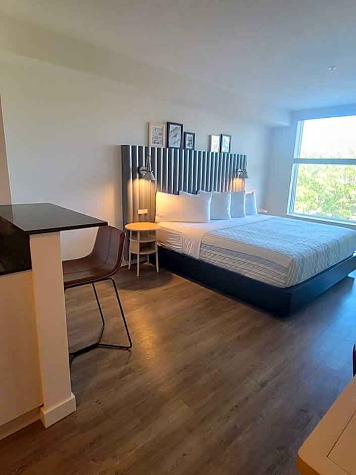 Marina Square Suites