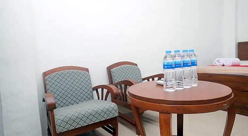 RedDoorz Syariah near Titik Nol Yogyakarta