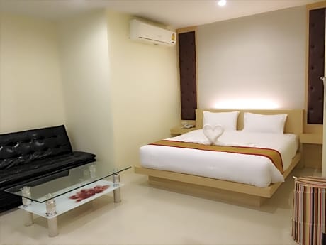 Chansuda Lake View Hotel