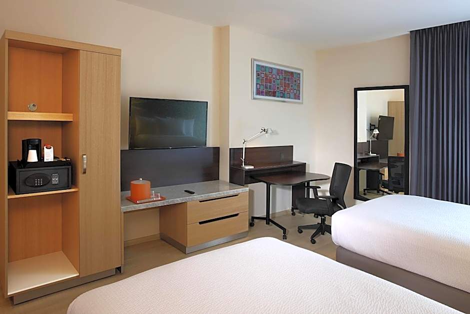 Photo 1 of 4 of 2 Double Beds