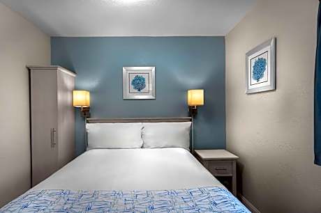 Oceanfront 1 Bedroom