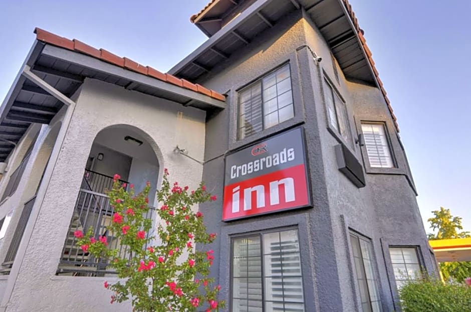 Crossroads Inn - Downtown Sacramento