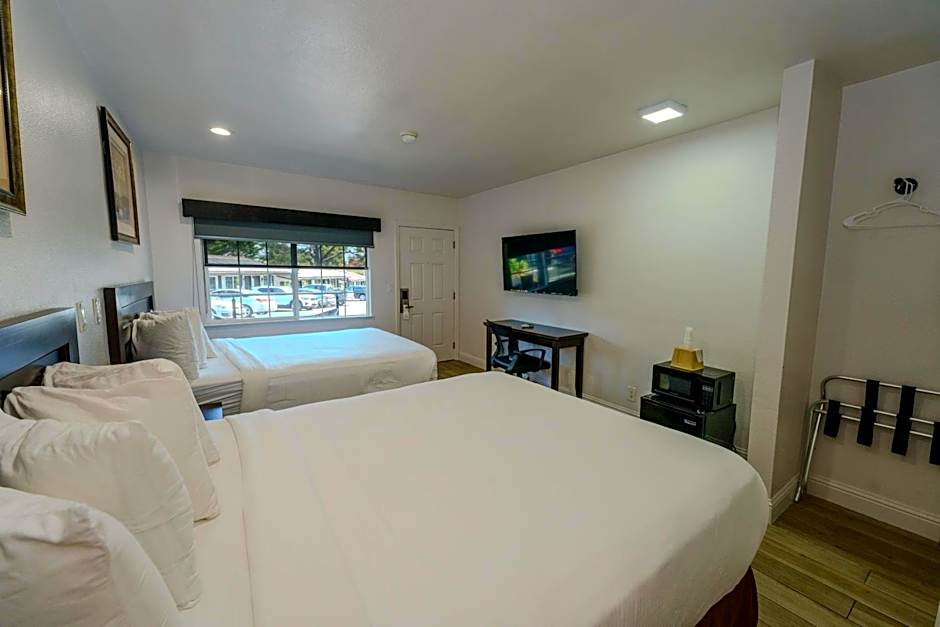 Monterey Surf Inn