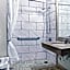Days Inn & Suites by Wyndham Warren