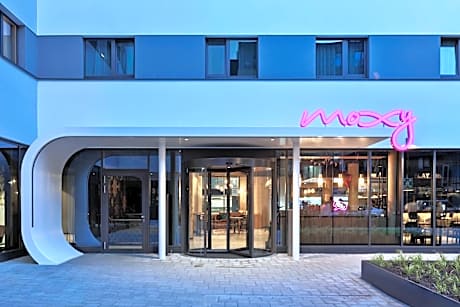 Moxy Hamburg Altona