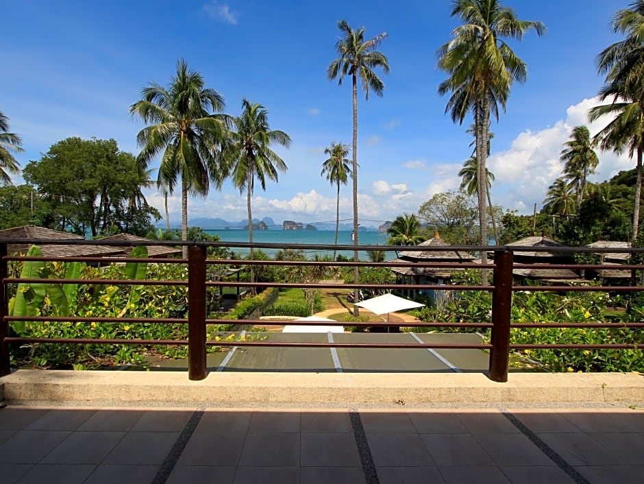 Niramaya Villa & Wellness Resort