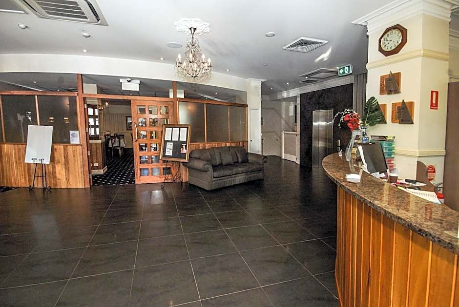 Redearth Boutique Hotel