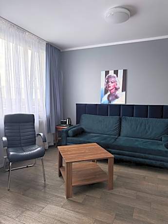 King Room with Garden View