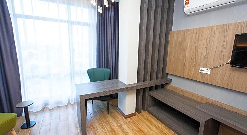 Lintas Platinum Hotel