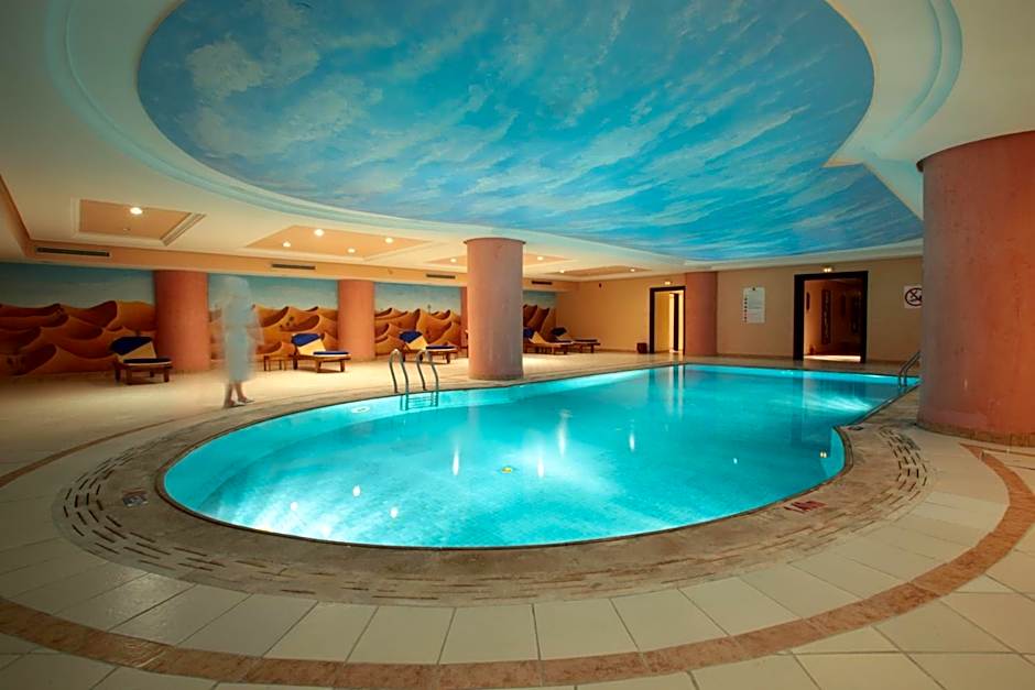 GRAND MOGADOR MENARA