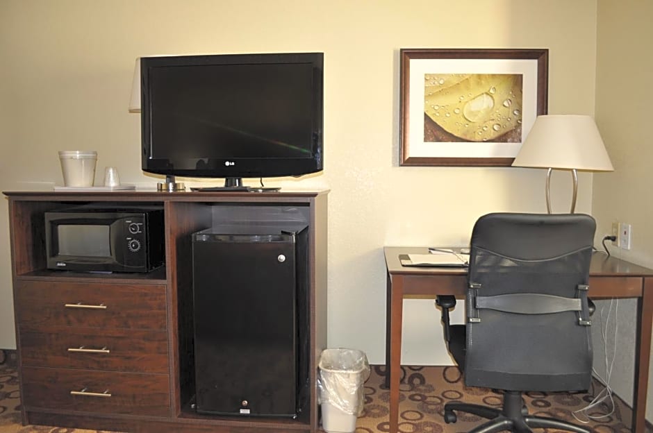 AmericInn by Wyndham Cedar Falls